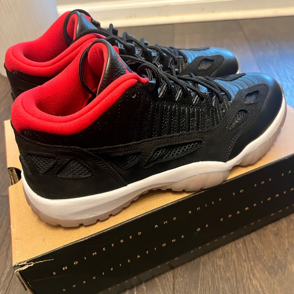 Air Jordan 11 Retro Low IE “Bred” Black/True Red - Picture 2 of 6
